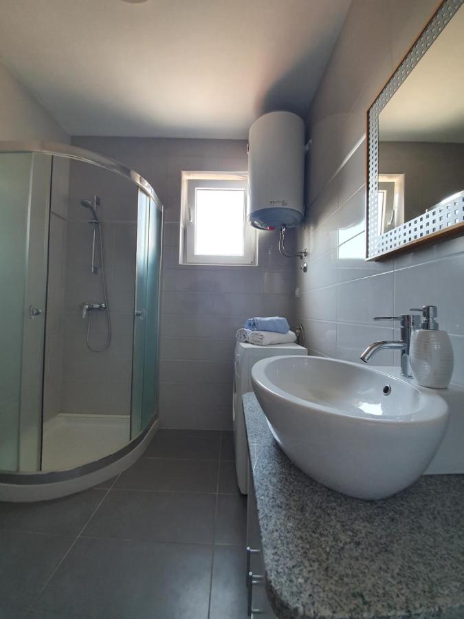 Alex Apartment ميدولين المظهر الخارجي الصورة