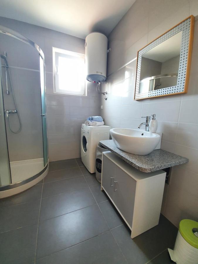 Alex Apartment ميدولين المظهر الخارجي الصورة